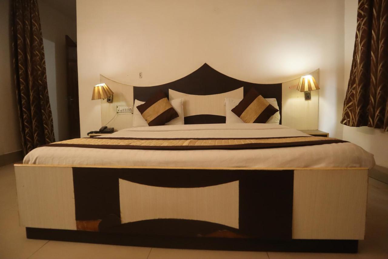 Hotel India International นิวเดลี ภายนอก รูปภาพ
