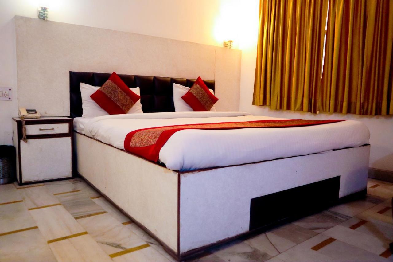 Hotel India International นิวเดลี ภายนอก รูปภาพ