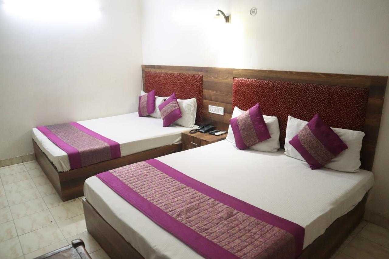 Hotel India International นิวเดลี ภายนอก รูปภาพ