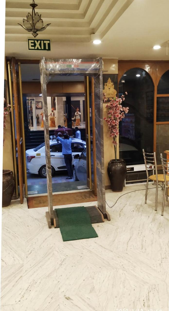 Hotel India International นิวเดลี ภายนอก รูปภาพ